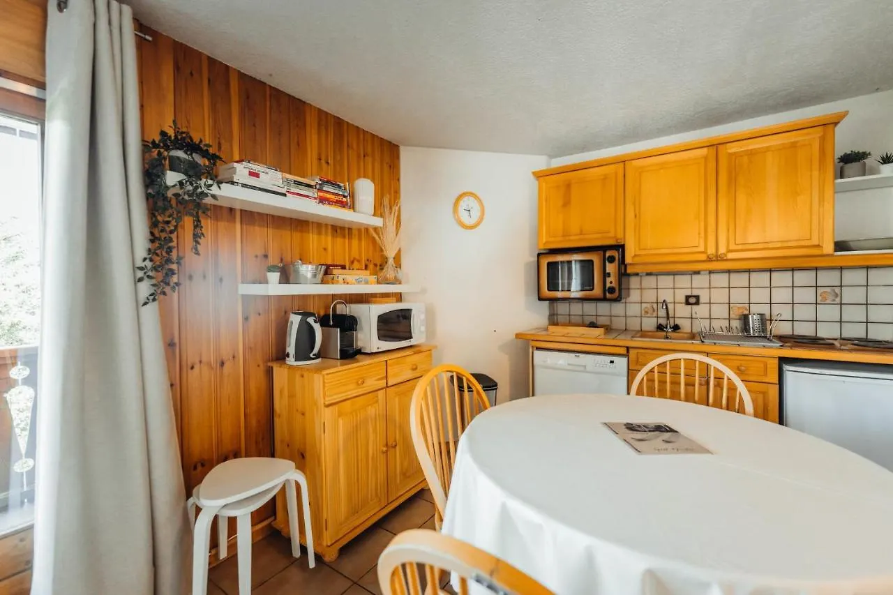 아파트 A Beautiful Home In The Majestic French Mountains 생제르베레뱅